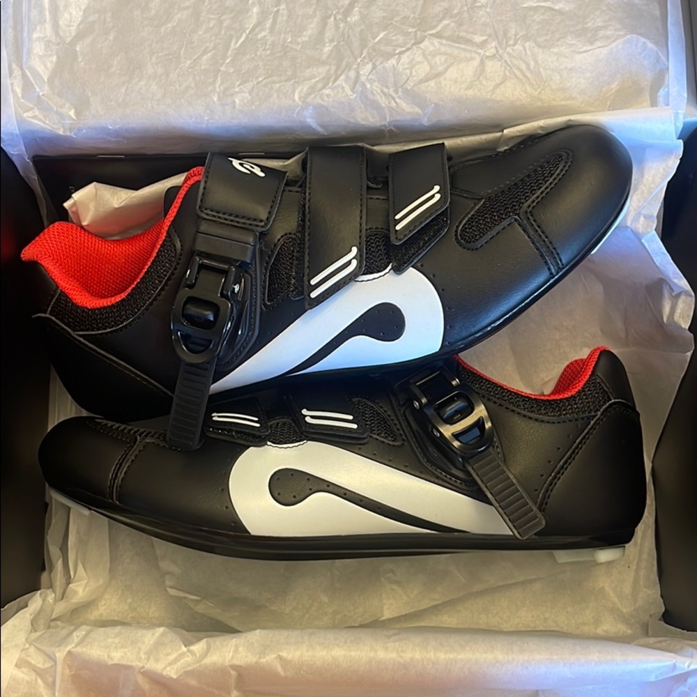 Peloton bike shoes